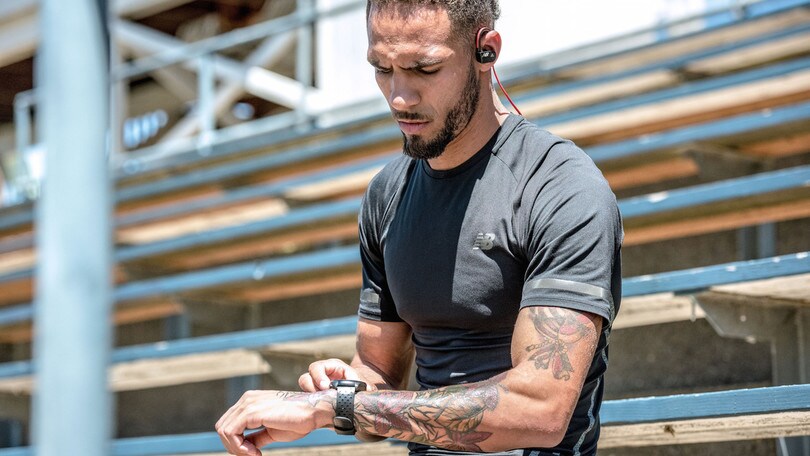 New Balance. Lo smartphone RunIQ e le cuffie PaceIQ