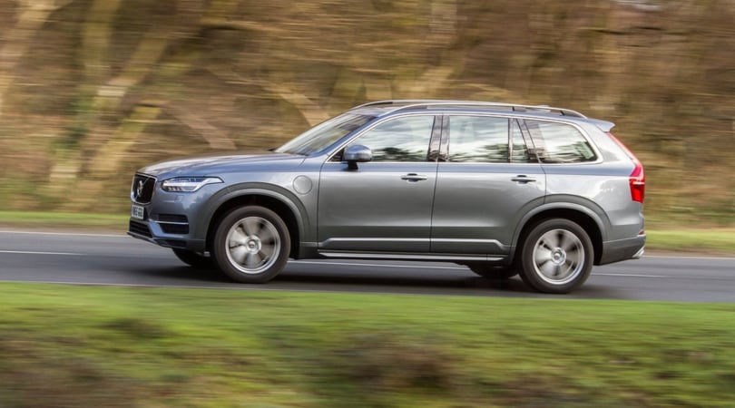 Volvo XC90 T8 Excellence, la prova doppia del Suv "regale"