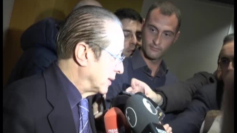 P.Berlusconi: "Regali? Non è nelle nostre facoltà"
