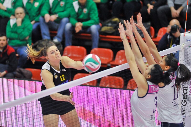 Volley: Coppa Italia A2 femminile, passano Trento, Legnano e Pesaro