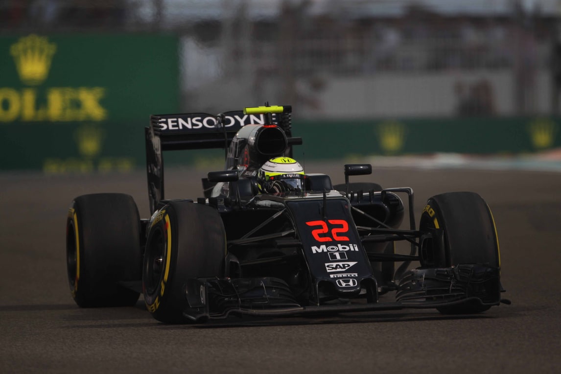 F1, McLaren supera crash test della FIA