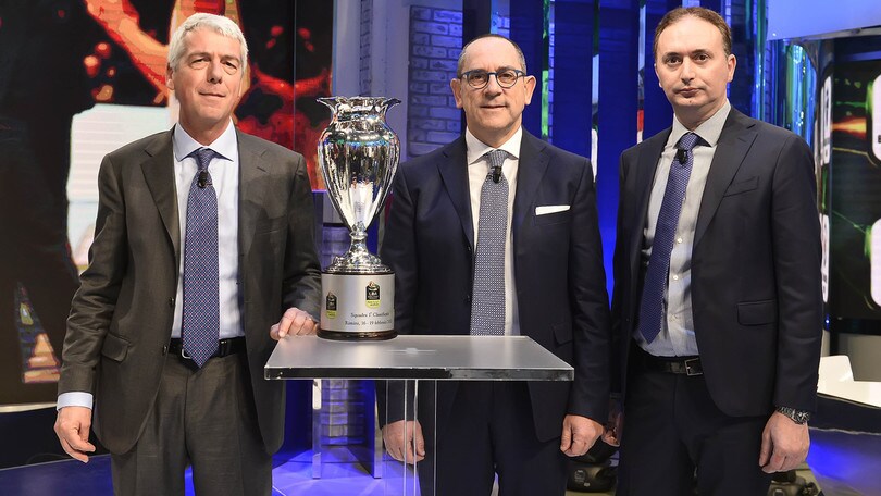 La Serie A apre alle due promozioni: "Discutiamo assieme la riforma"