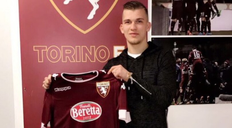 Torino: Remacle firma, rush finale del calciomercato