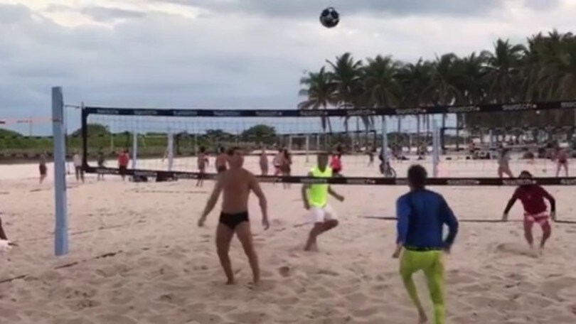 Vieri, che show! Bobo re del footvolley a Miami