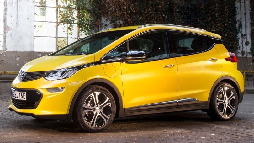 Opel Ampera-e, l'elettrica premiata per l'innovazione