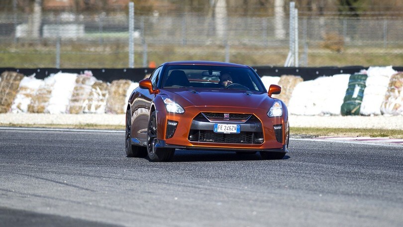 Nissan GT-R, prova: foto