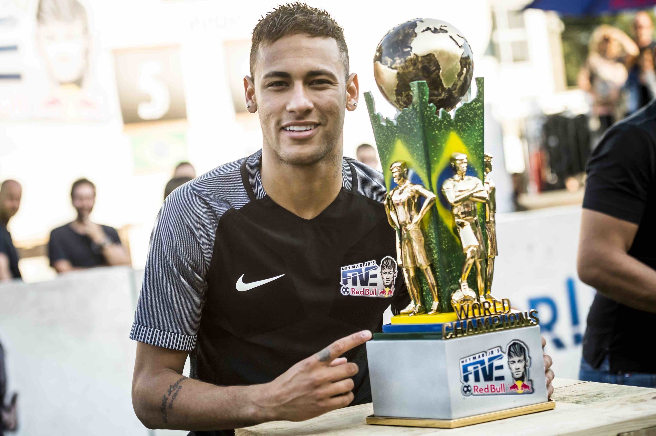 Ecco il Neymar Jr's Five 2017