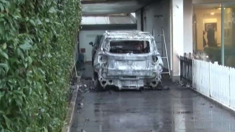 Pescara, alta tensione: bruciate due auto di Sebastiani