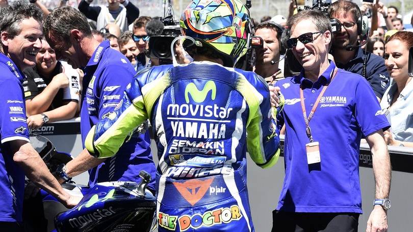 MotoGp Yamaha, Jarvis: «Valentino fenomeno, può vincere il decimo titolo»