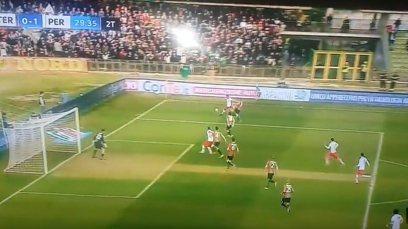 Perugia, la sequenza del gol capolavoro di Nicastro