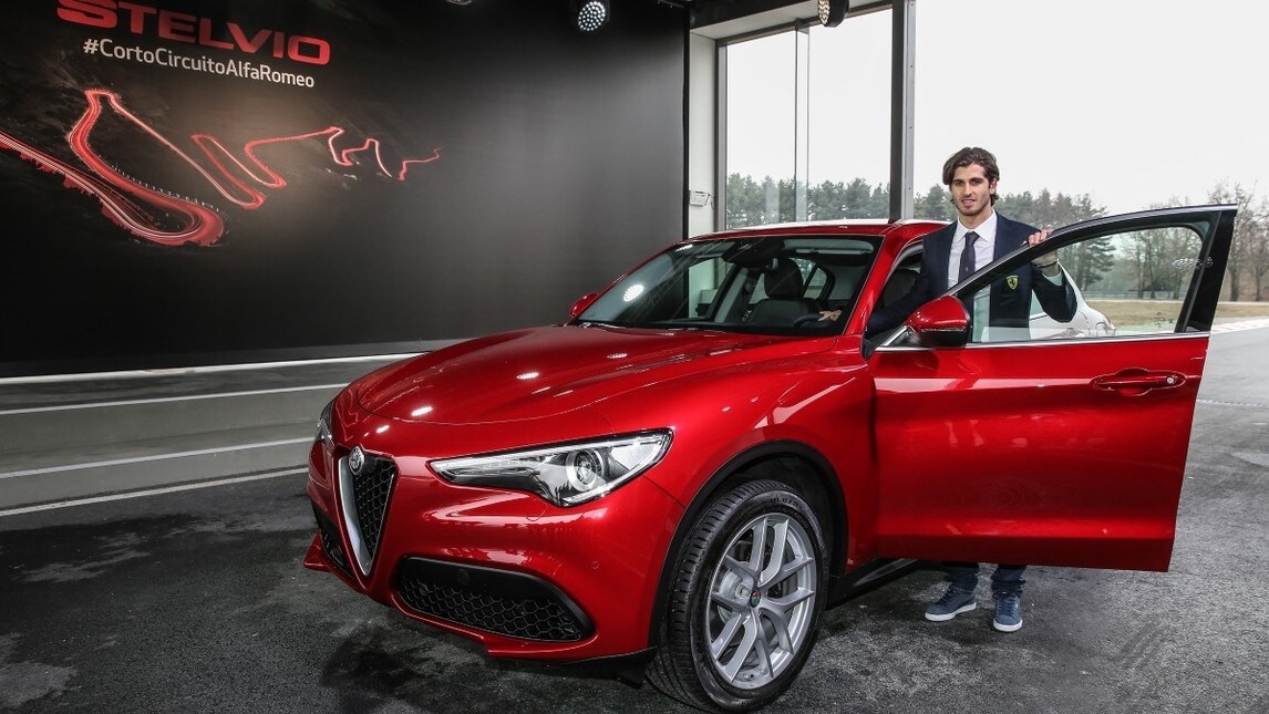 Alfa Romeo Stelvio e Antonio Giovinazzi: foto