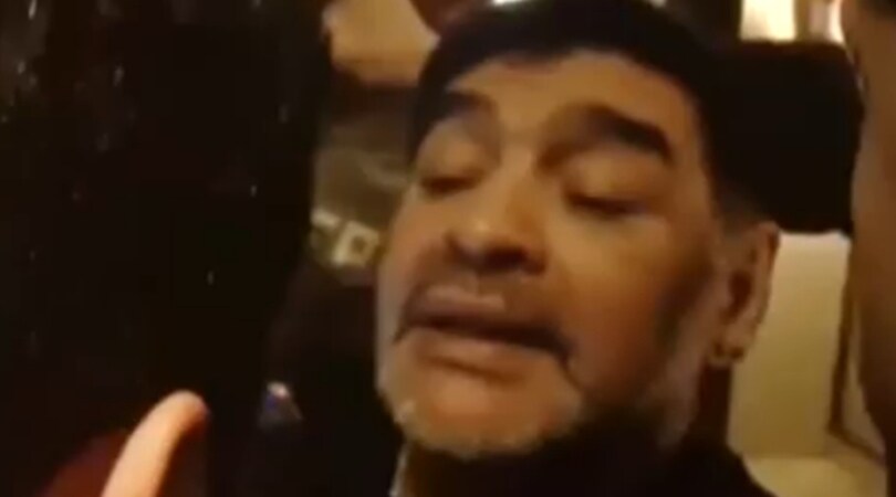 Maradona litiga col giornalista: «Se ti prendo, ti rovino»