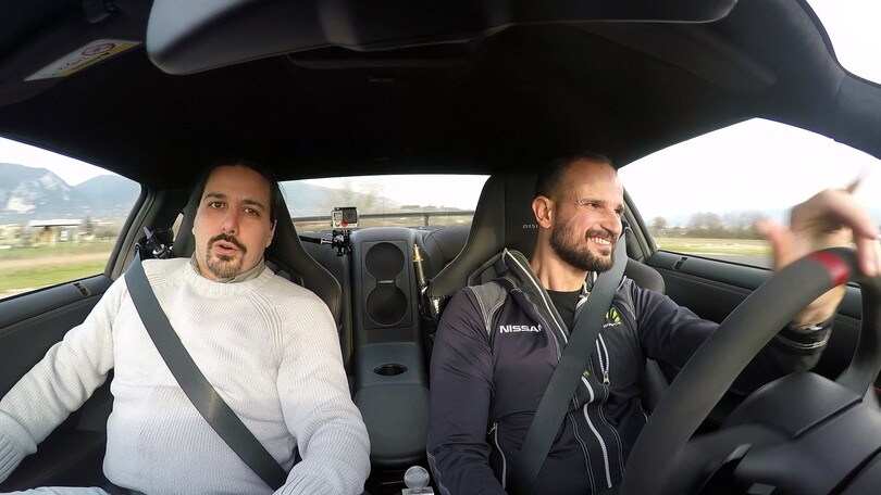 Nissan GT-R: Liuzzi racconta la sua evoluzione... driftando!