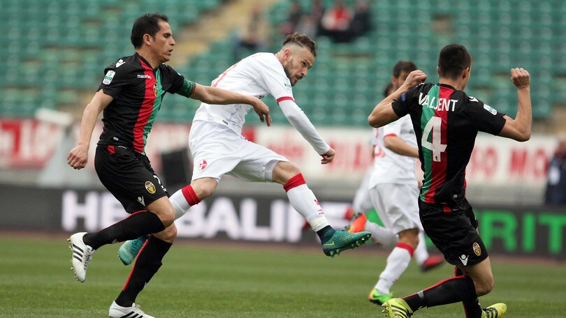 Il Bari si impone sulla Ternana per 3-1