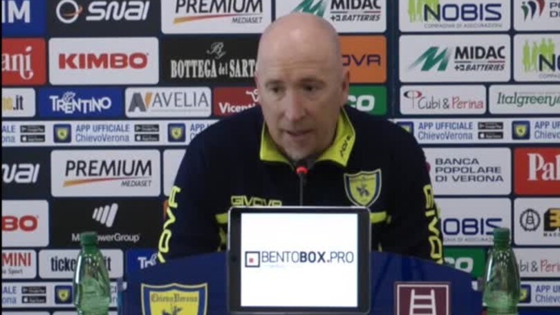 Maran: "Napoli più imprevedibile senza Higuain"