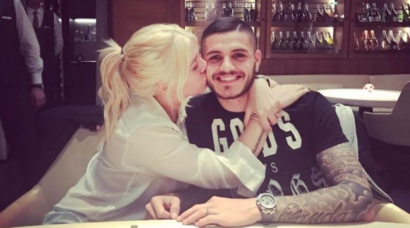 Icardi, compleanno con Wanda: «Ti amo, capitano»
