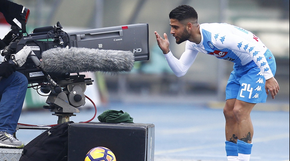 Serie A, Chievo-Napoli 1-3: ancora gol e dedica per Insigne