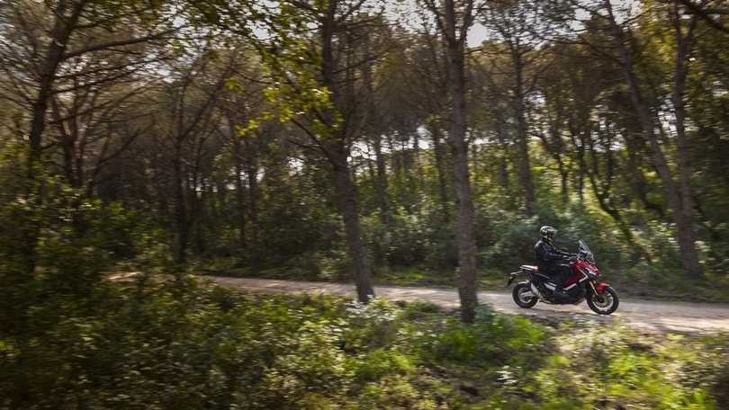 Honda X-ADV, il test: foto