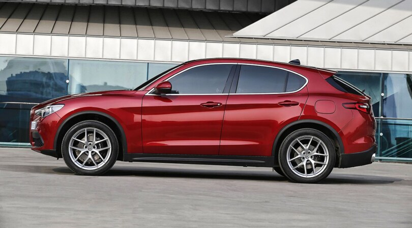 Alfa Romeo Stelvio: ecco le foto sulla neve - FOTO
