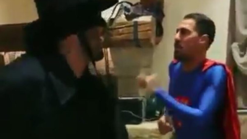 Chievo, il ballo di Castro-Zorro e Cacciatore-Superman