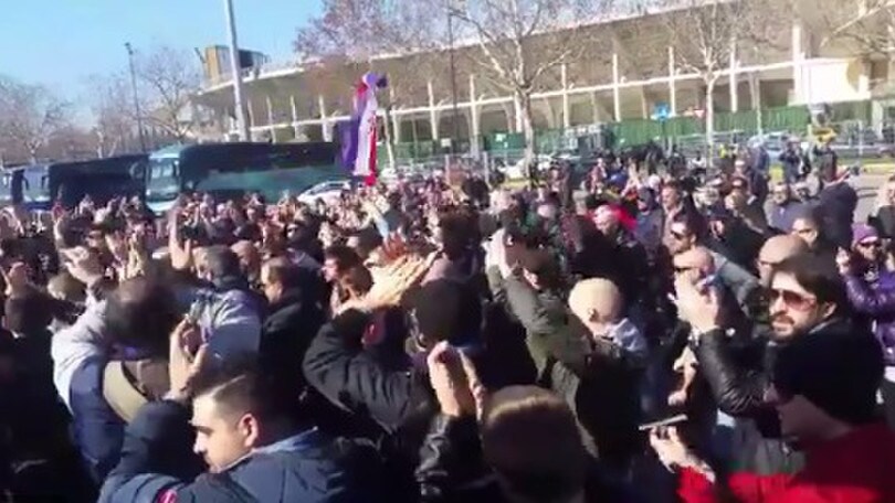 Fiorentina, scoppia la protesta dei tifosi: cori contro club e Sousa