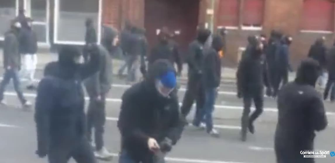 Scontri tra tifosi dell'Hertha Berlino e Francoforte: 100 arresti