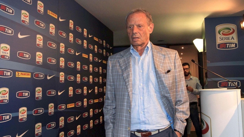 Serie B Palermo, striscione contro Zamparini: «Fuori dalla società»