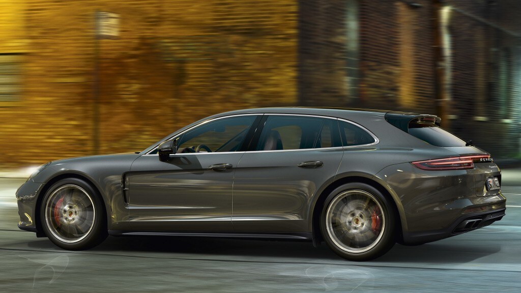 Porsche Panamera, a Ginevra arriva la Sport Turismo