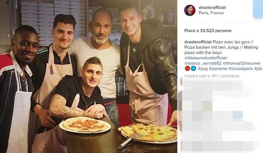 Psg, Verratti pizzaiolo con i compagni di squadra