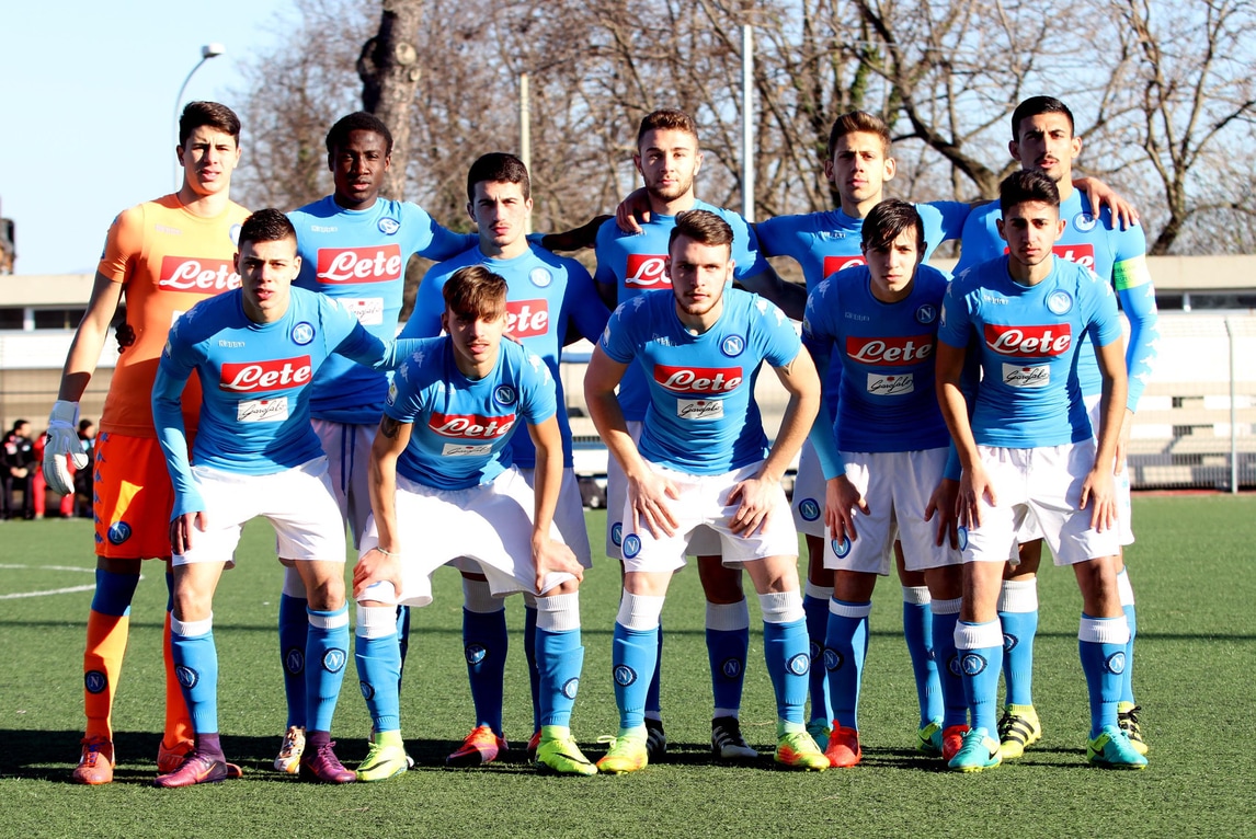 Il Napoli deve giocare con
la Primavera con la Juve? VOTA