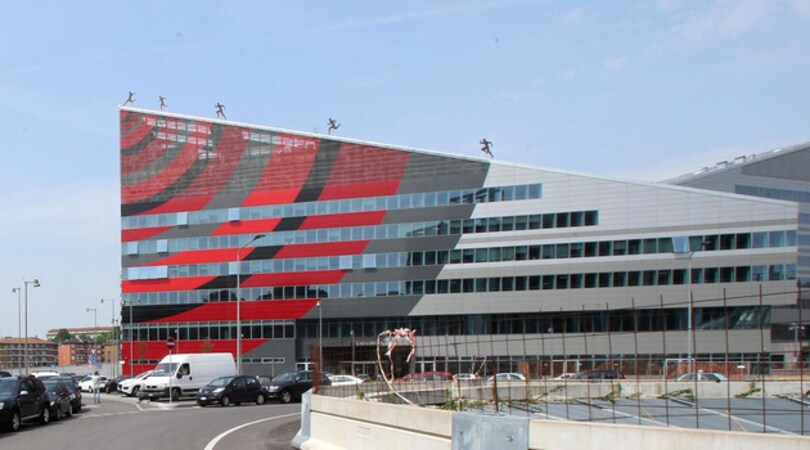 Milan cinese, è caos. Ora la proroga è un rebus