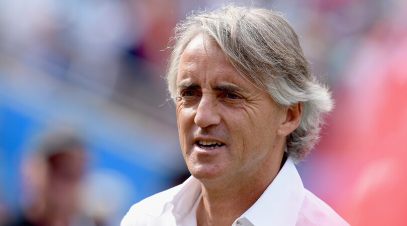 Calciomercato, Mancini: «Avrei voluto Cavani all'Inter. Io al Psg? Chissà»