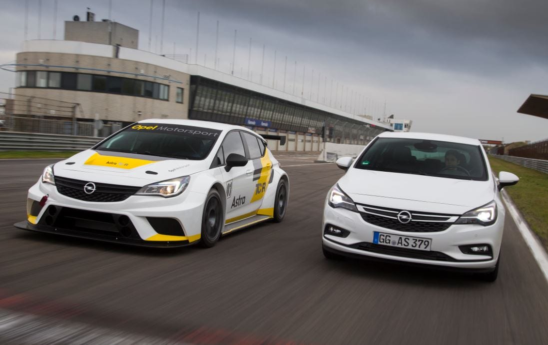 Opel Astra, dalla strada alla pista con 150 cv in più