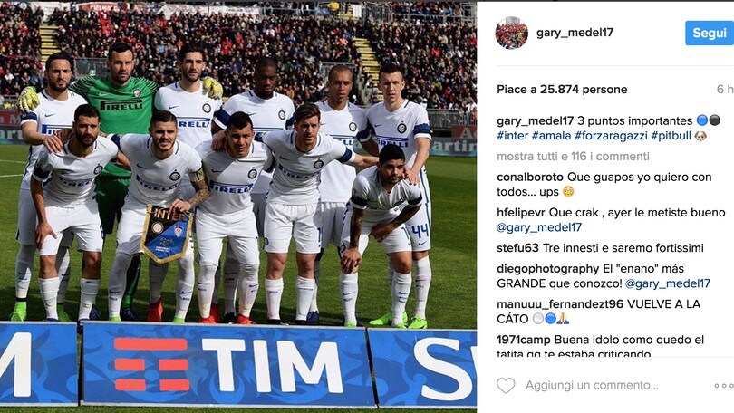 Medel festeggia la vittoria a Cagliari