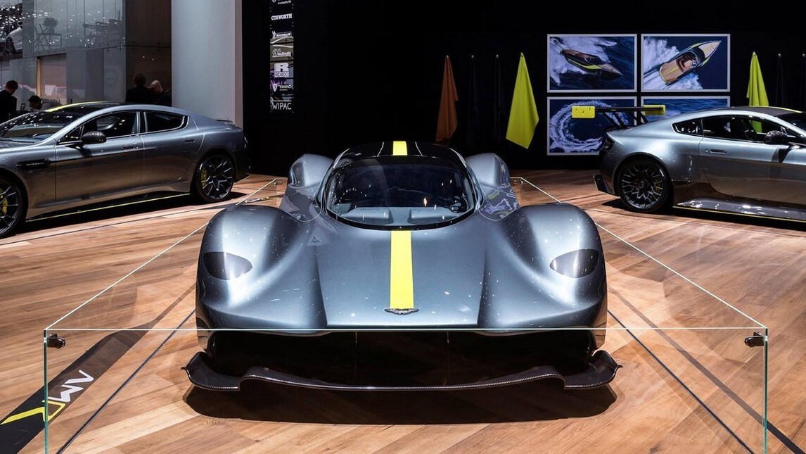 Aston Martin Valkyrie: foto