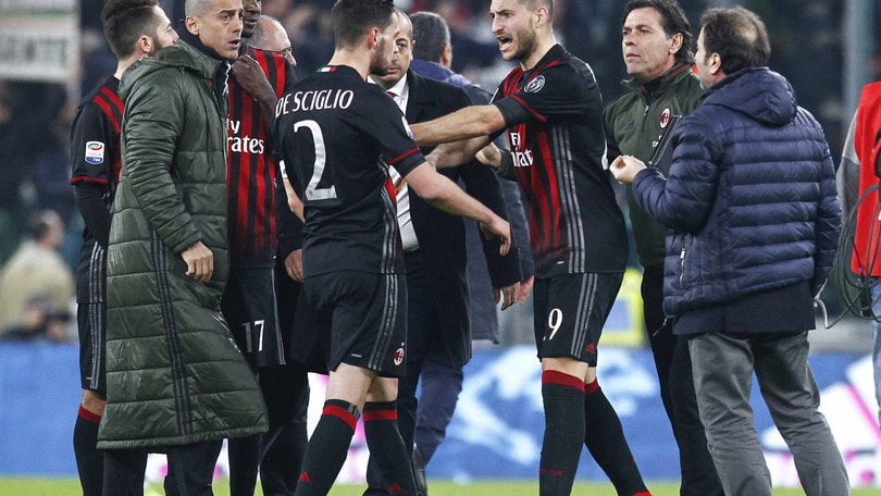 Milan, una giornata a Bacca. «Galliani ha offeso gli juventini»