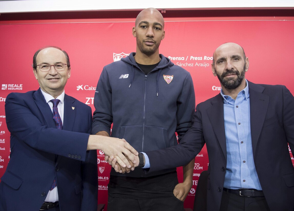 Siviglia, ufficiale l'addio di Monchi: la Roma lo aspetta