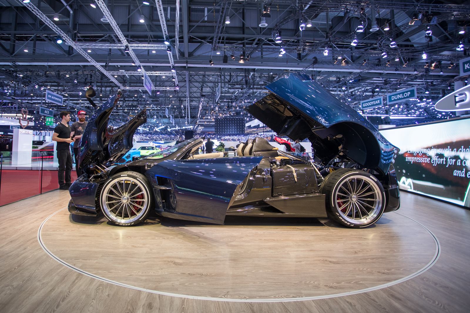 Pagani Huayra Roadster, bella scoperta da 2,8 milioni