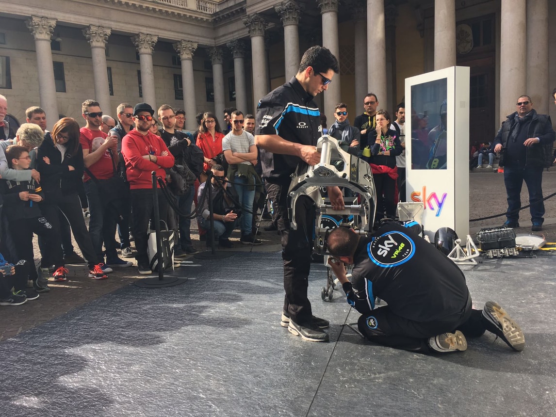 Motomondiale 2017, la Sky Racing Team VR46 montata a Milano