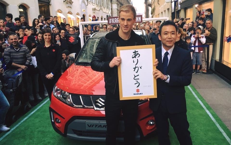 Joe Hart sale a bordo della Suzuki Vitara S