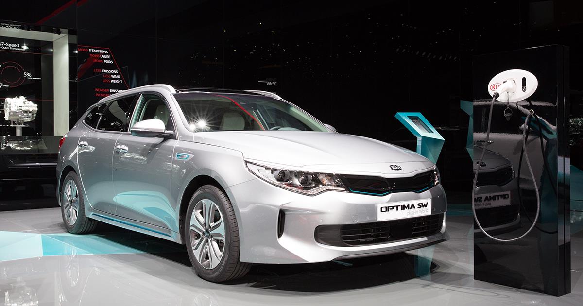 Kia Optima Sw Hybrid, anche la station diventa green