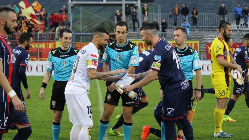 Lega Pro, con l'UnicusanoFondi il Lecce non può sbagliare