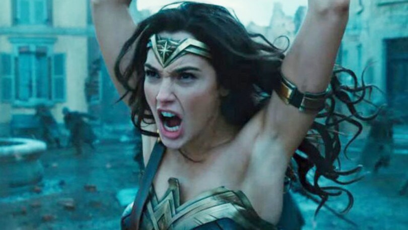 Wonder Woman depilata: è polemica in rete