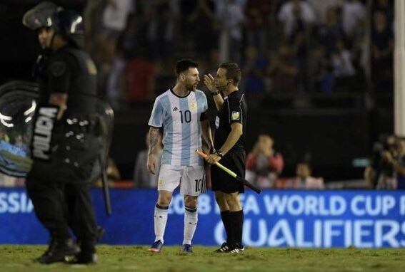 Argentina-Cile, Messi insulta l'assistente: «La c... de tu madre»