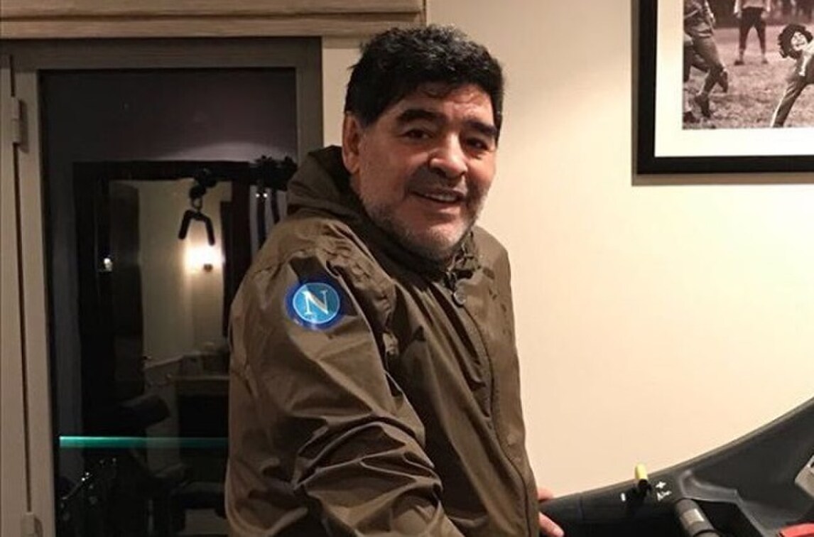 Maradona: «Mi alleno con i colori della squadra del mio cuore»
