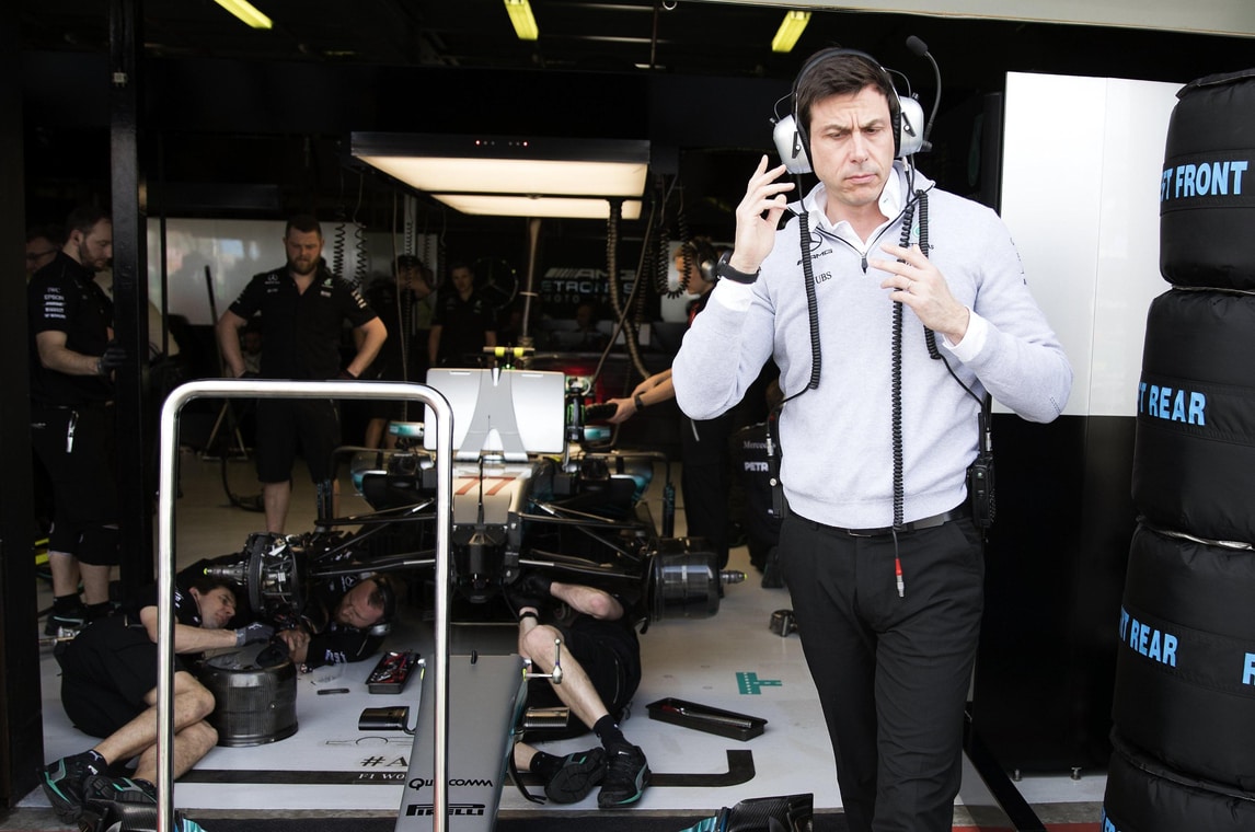 F1 Australia, Wolff: «Lotta dura con la Ferrari»