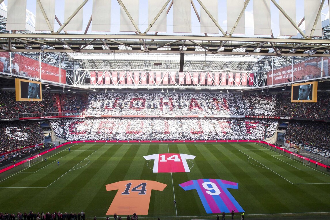 Barcellona, statua di Cruijff al nuovo Camp Nou