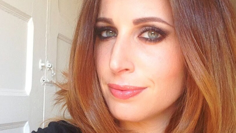 Fiocco rosa per Clio Make Up: presto mamma di una bimba