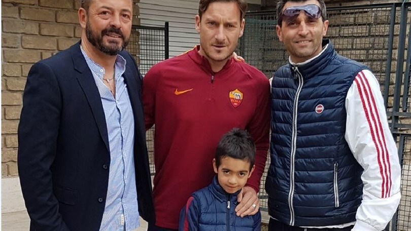 Grottaferrata Furlani, Totti riceve il piccolo Alex