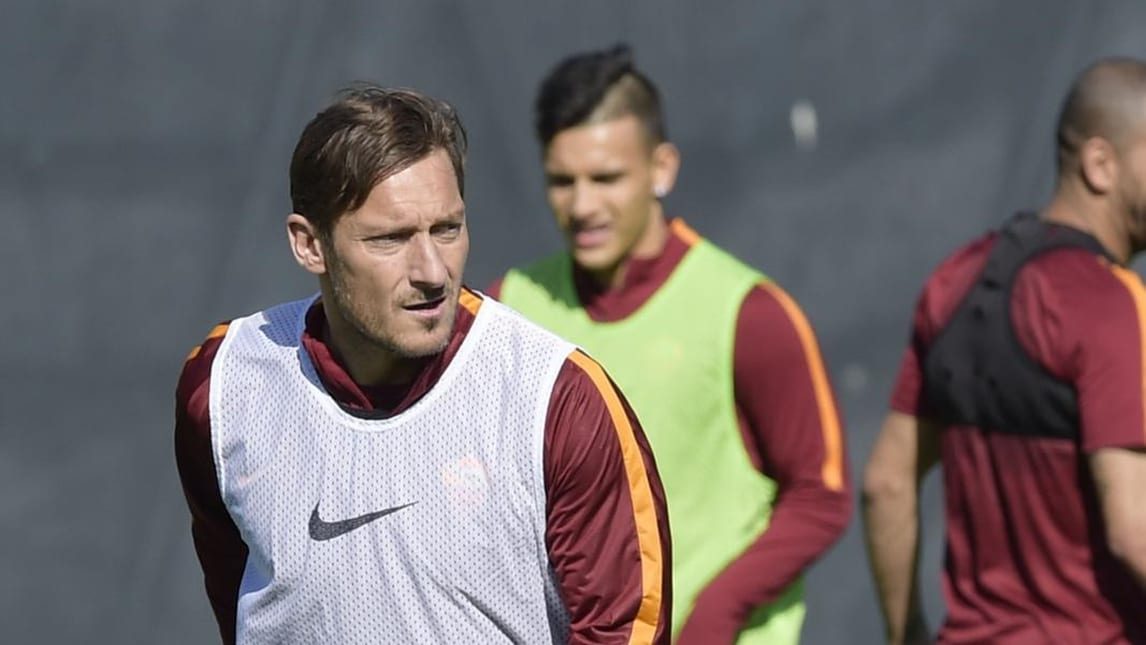 Totti festeggia a Trigoria l'anniversario dell'esordio